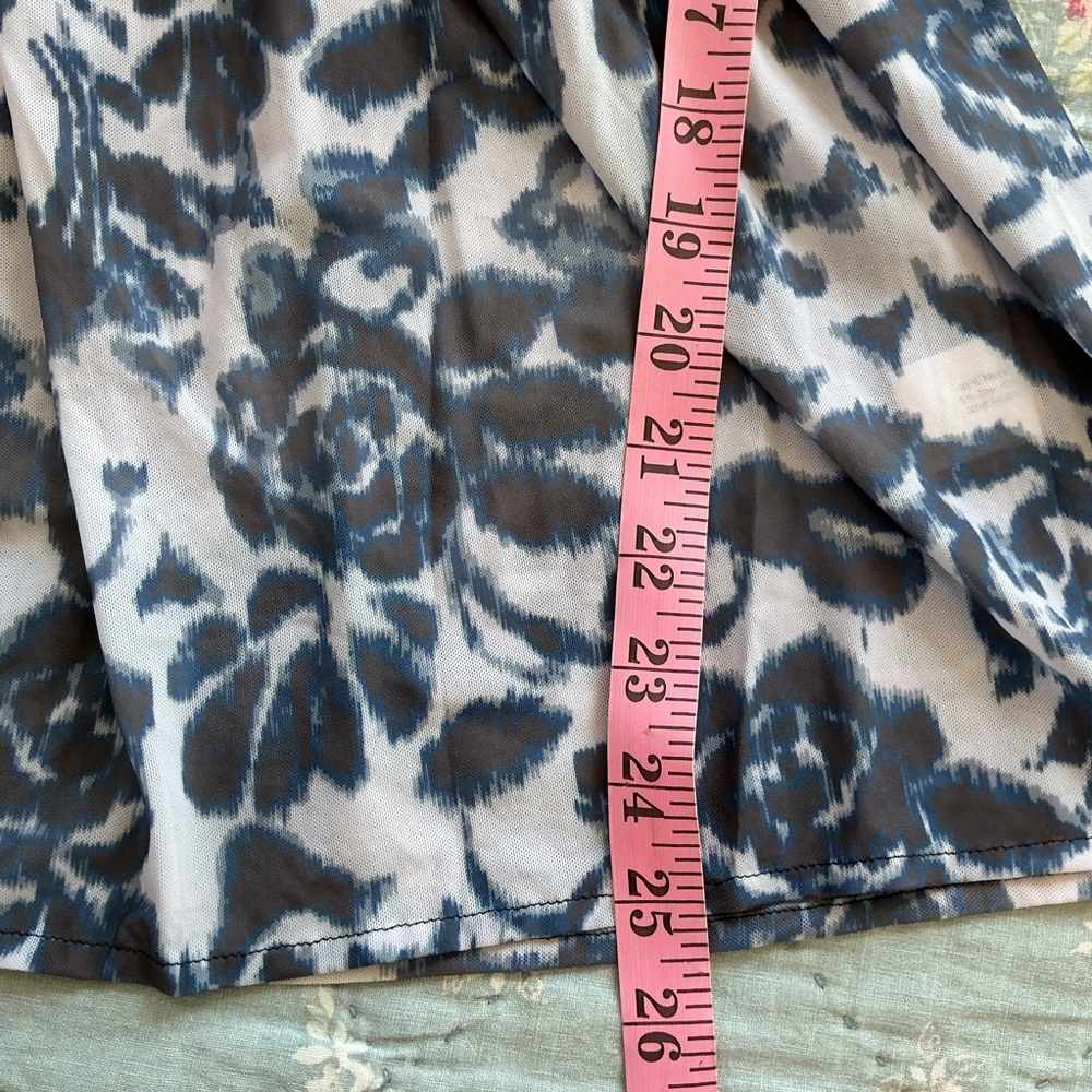 NWT Boston Proper Blocked Floral Top Blouse Tie Front Size XS - Picture 7 of 10